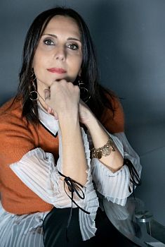 ELISA CAPONETTI: Mia riflessione sui selfie