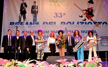 BUON COMPLEANNO PER I 33 ANNI! BEFANA DEL POLIZIOTTO DAL CUORE D’ORO 2018 !! ED E’ SUBITO FESTA!!