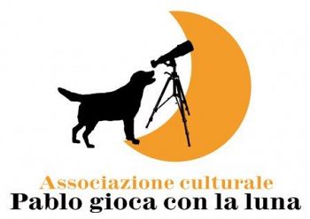 Che ci fa un cane con una macchina fotografica sulla Luna?