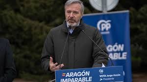 Cayetana Alvarez de Toledo e Jorge Azcon (PP) a Saragoza per il voto regionale