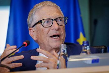 A Roma Bill Gates.